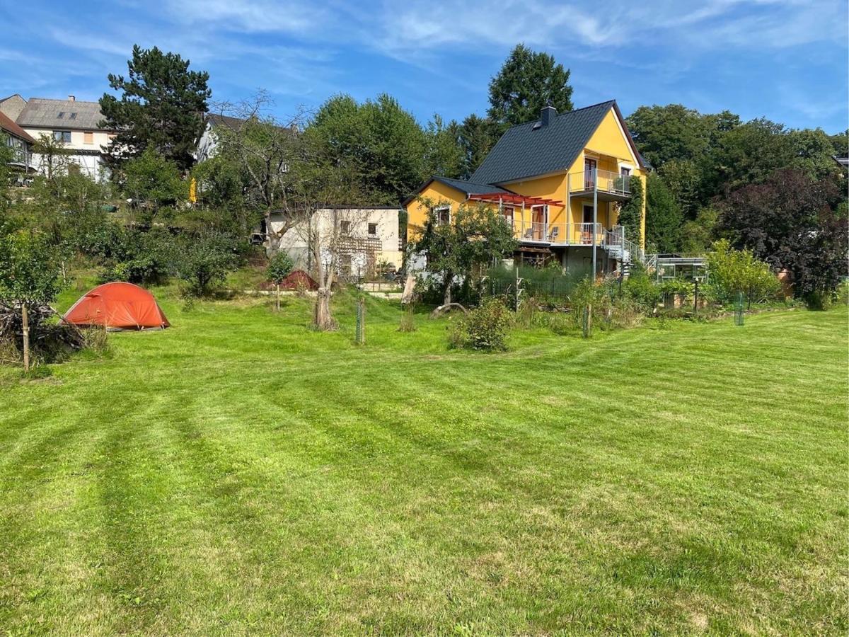 Kleine-Radoase, Ruhiges Oekologisch Renoviertes Doppelzimmer Weilburg Exterior photo